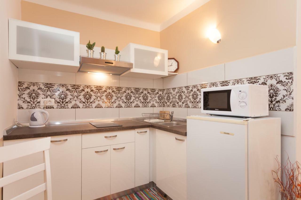 Nice Apartment In The City Center Rovigno Esterno foto